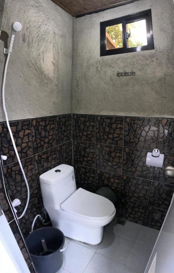 Khloe Serenity Guest House Batuan Exterior photo