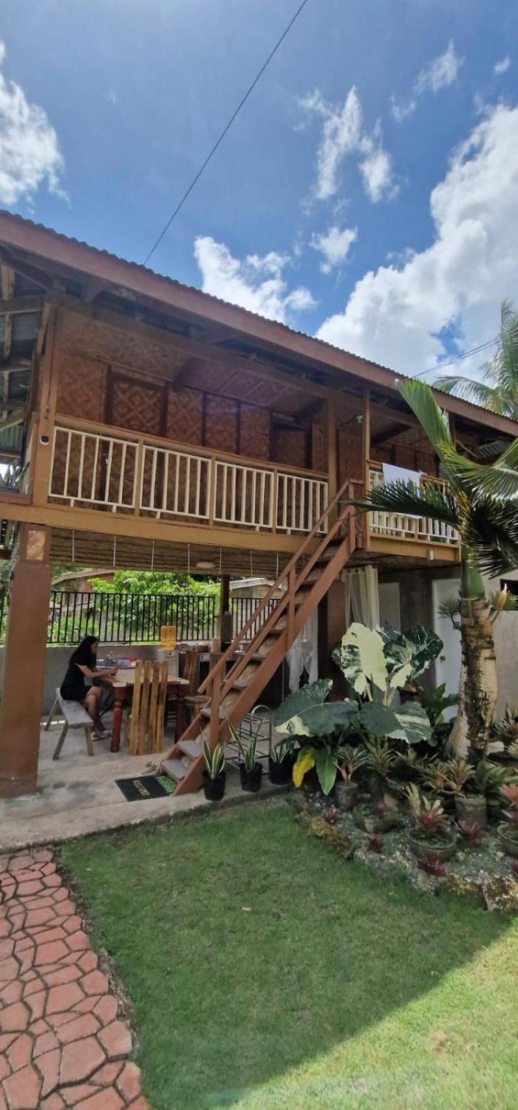Khloe Serenity Guest House Batuan Exterior photo