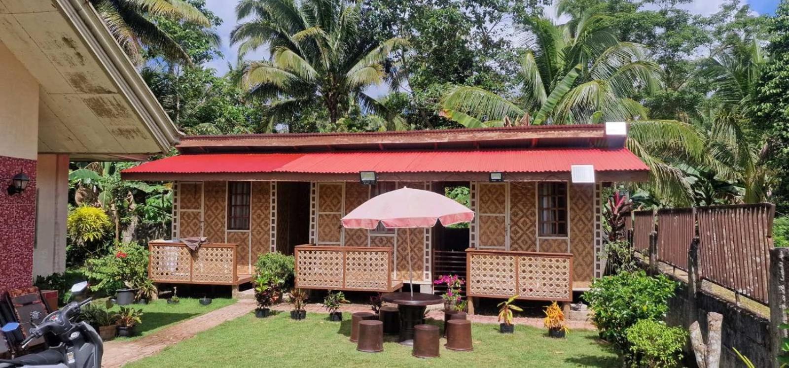 Khloe Serenity Guest House Batuan Exterior photo