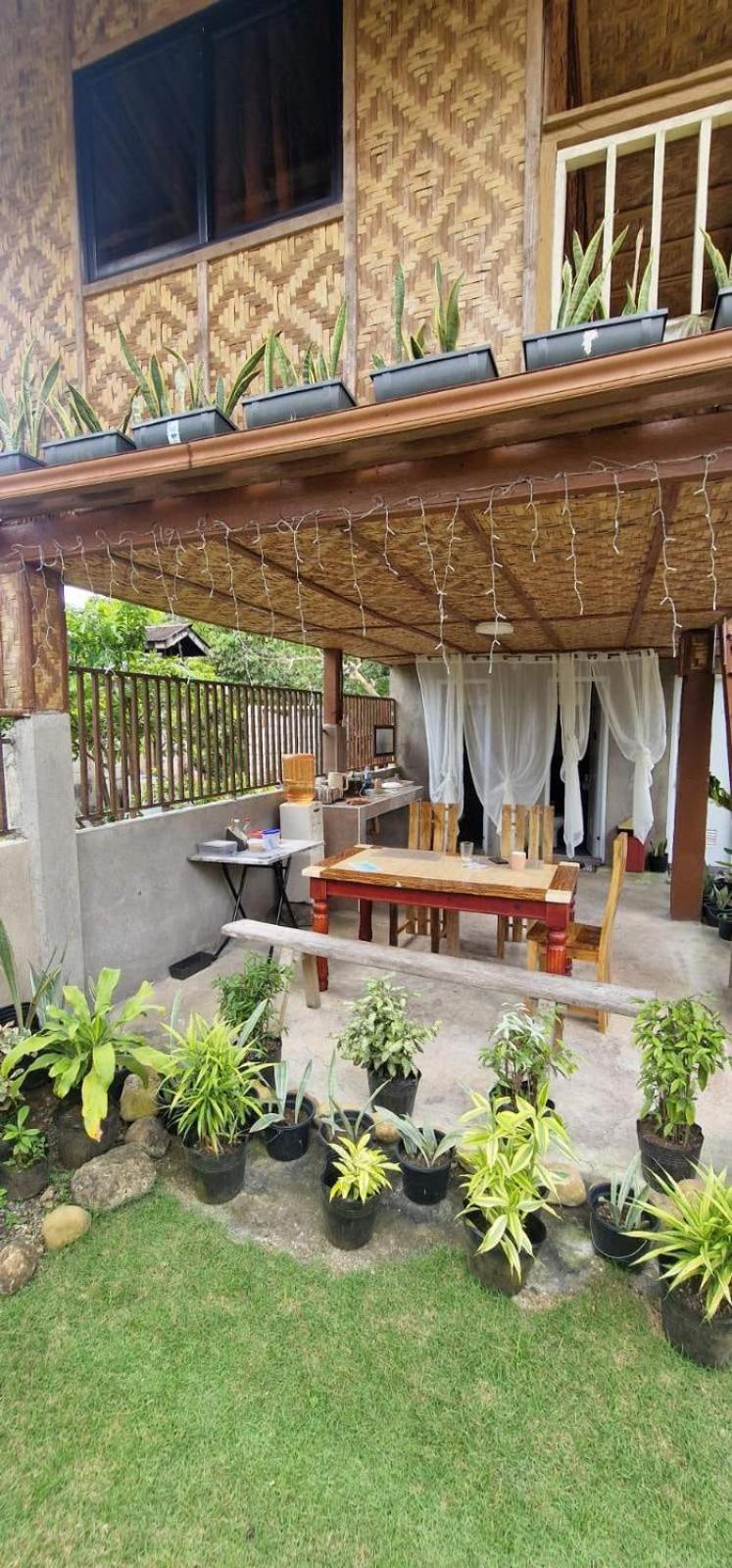 Khloe Serenity Guest House Batuan Exterior photo