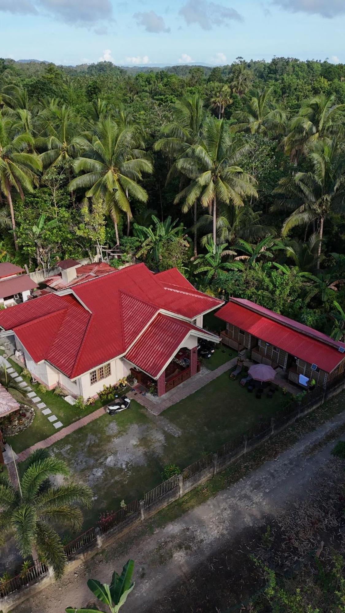 Khloe Serenity Guest House Batuan Exterior photo