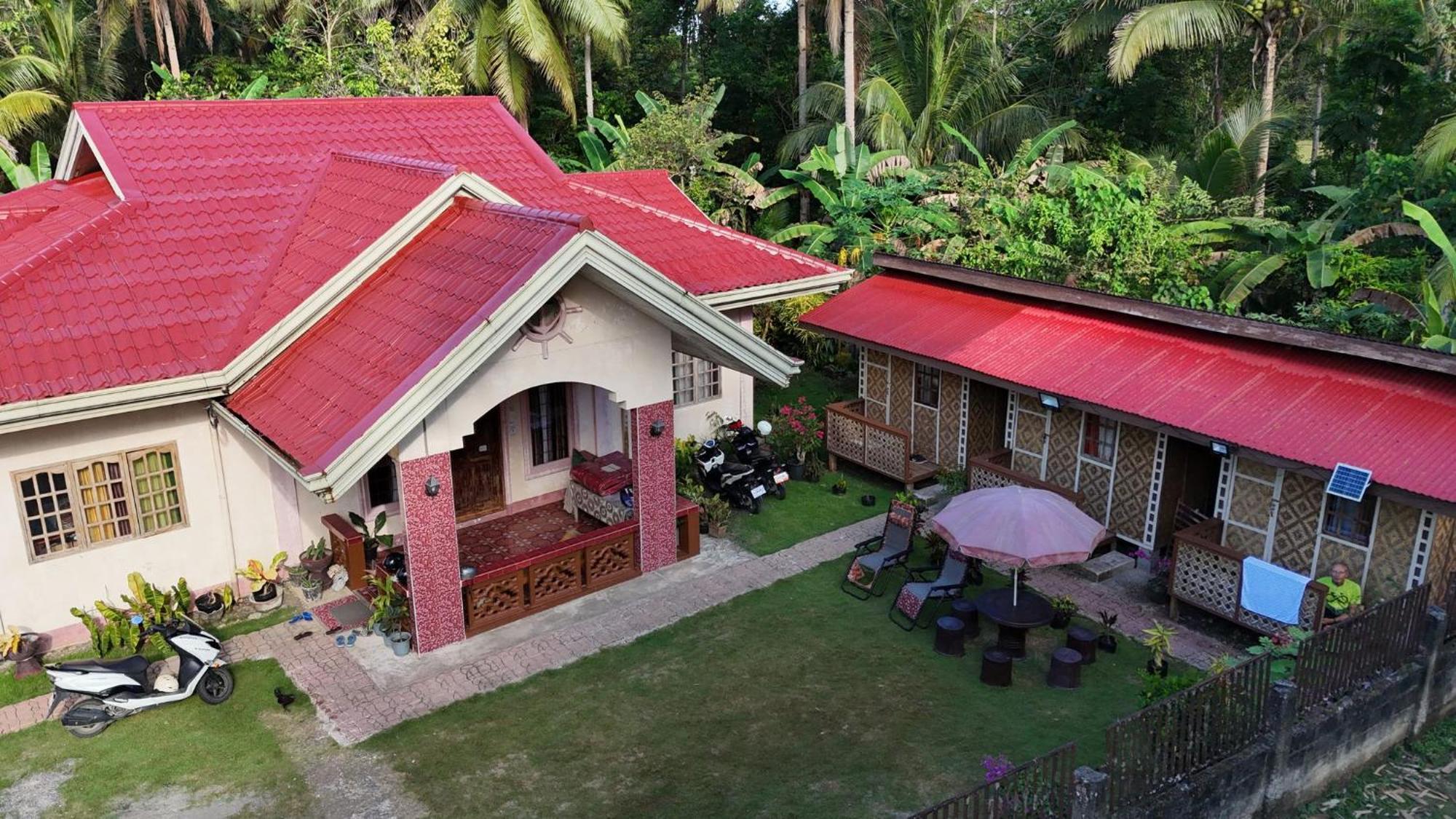 Khloe Serenity Guest House Batuan Exterior photo