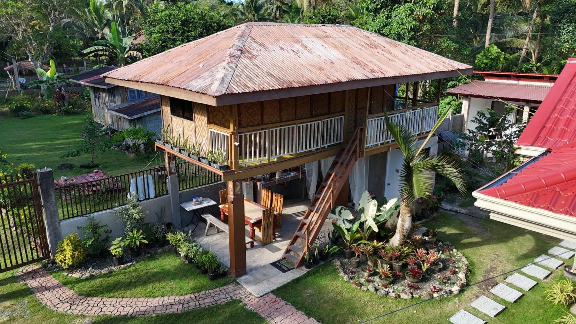 Khloe Serenity Guest House Batuan Exterior photo